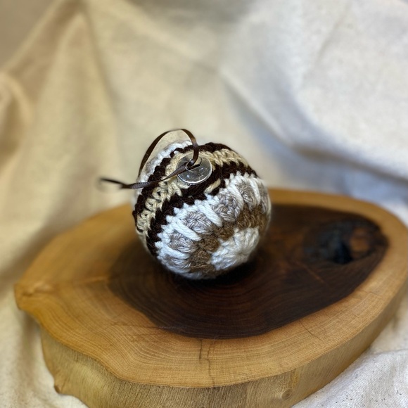 Hand Crocheted neutral Christmas ornaments - Picture 5 of 5